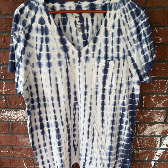 V neck top - Picture 1 of 3